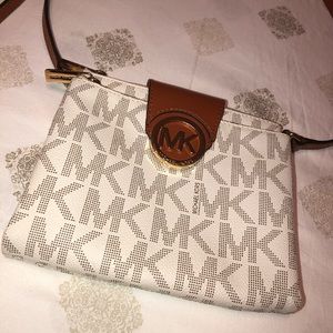 Michael Kors Crossbody Bag